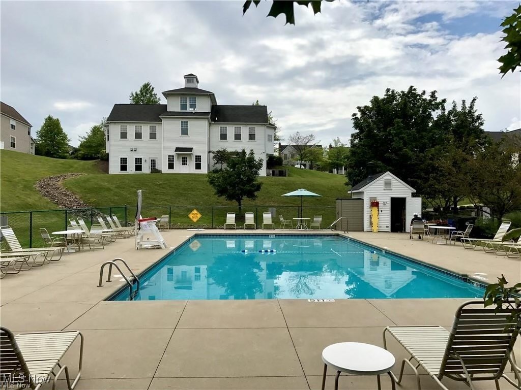 4384 Sexton Road Cleveland OH 44105