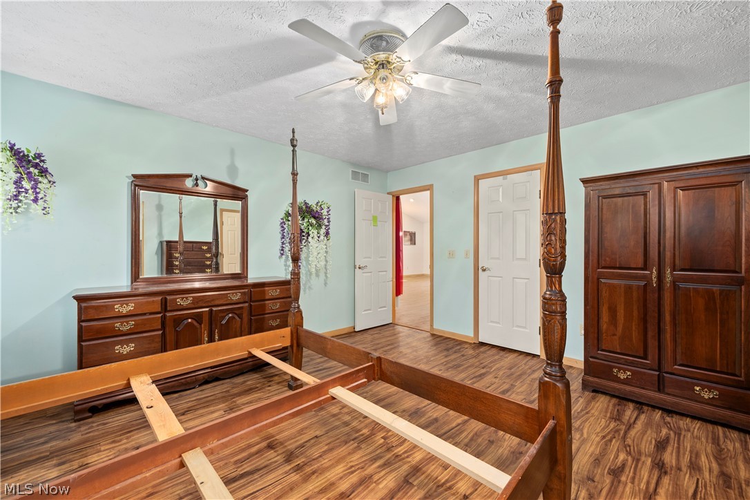 5214 Parkhurst Drive Sheffield Village OH 44054