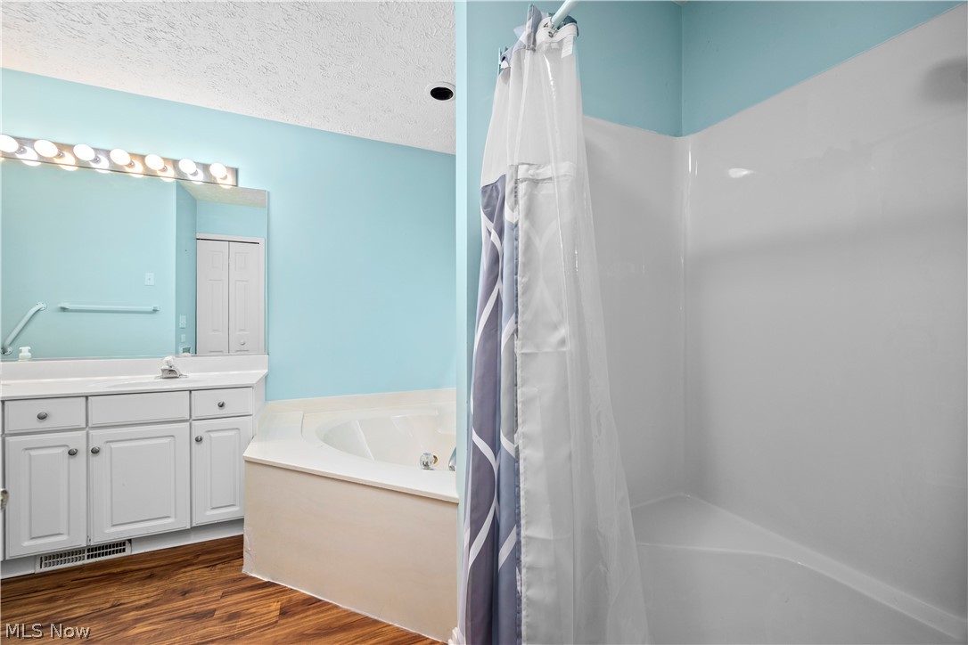 5214 Parkhurst Drive Sheffield Village OH 44054