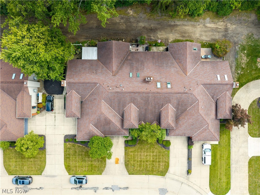 5214 Parkhurst Drive Sheffield Village OH 44054