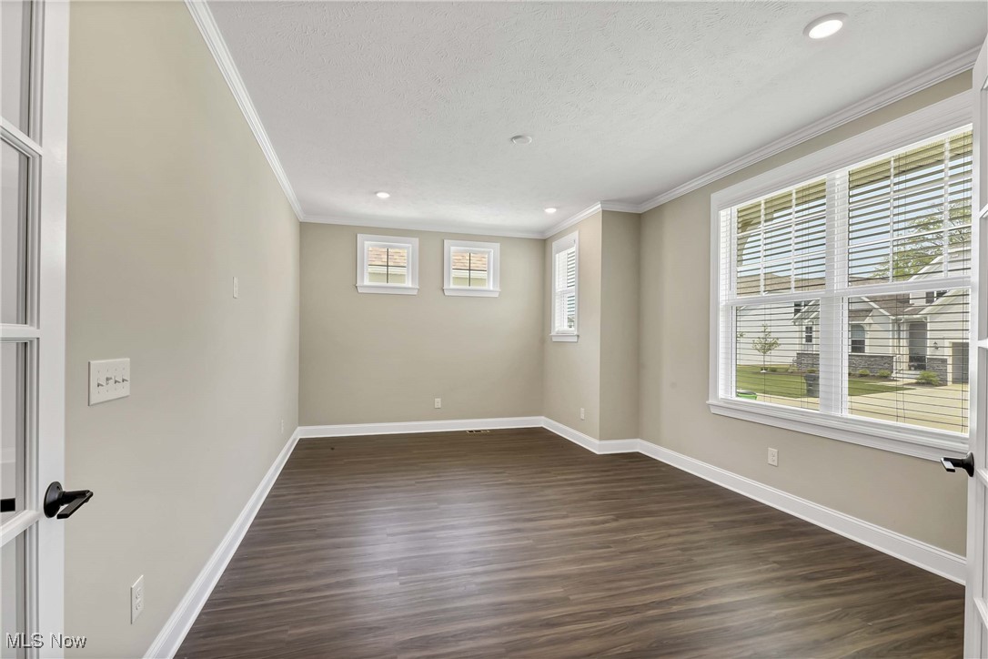 670 Innisbrook Lane Avon Lake OH 44012