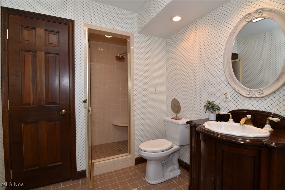 5200 Three Village Drive Lyndhurst OH 44124