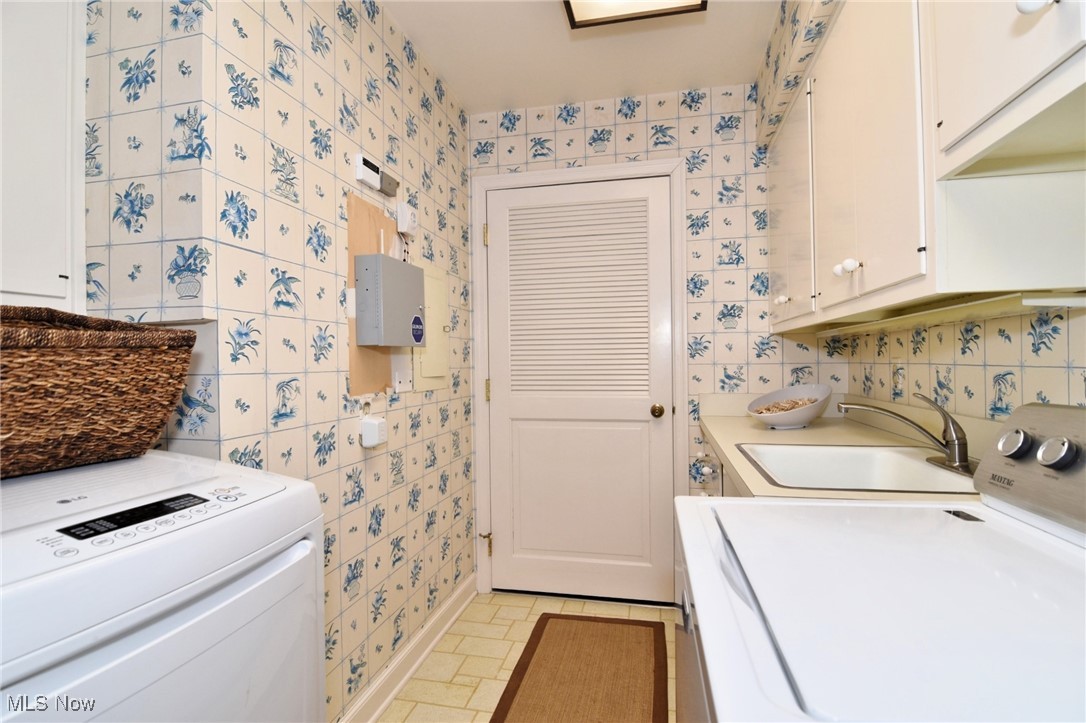 5200 Three Village Drive Lyndhurst OH 44124