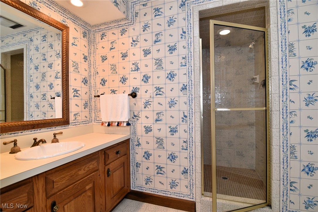 5200 Three Village Drive Lyndhurst OH 44124