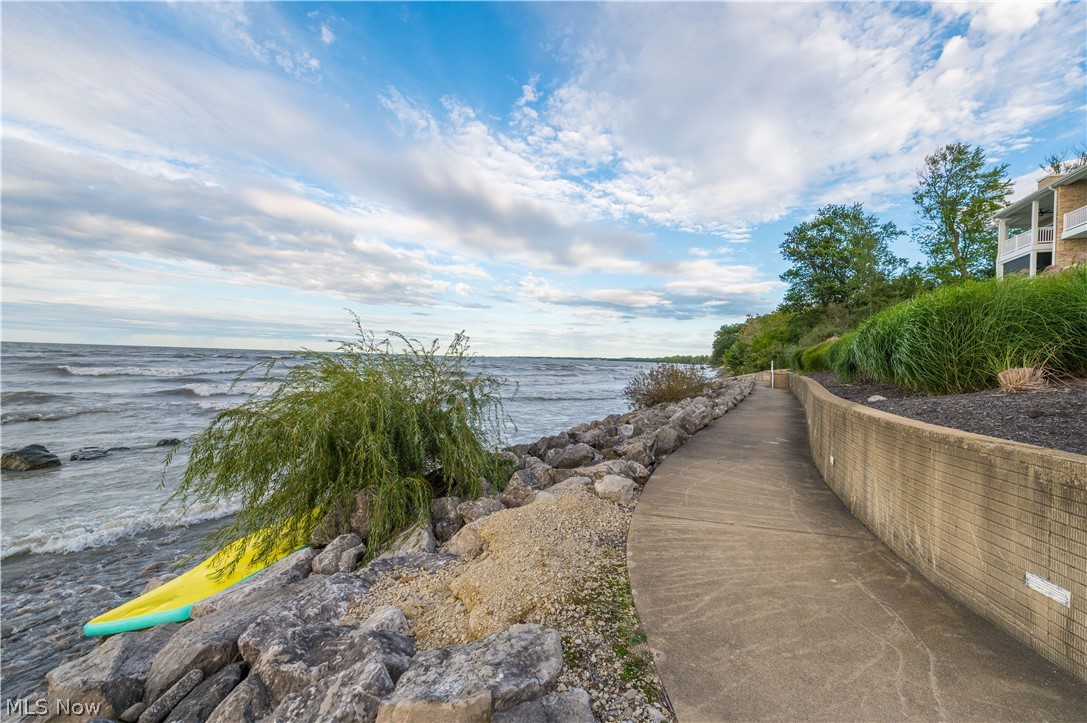 2773 Whispering Shores Drive Vermilion OH 44089