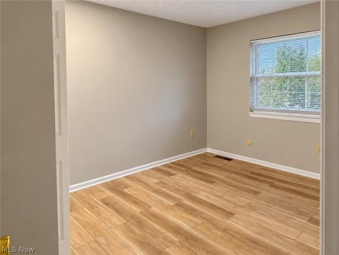 290 Lincoln Street SW Hartville OH 44632