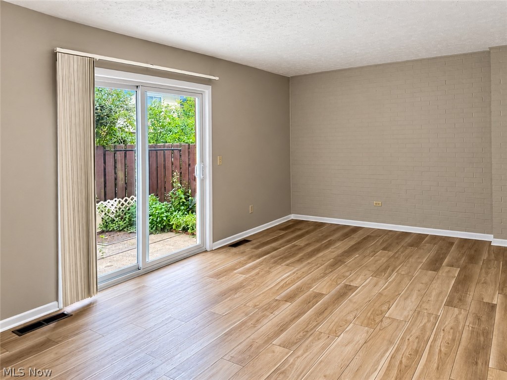 290 Lincoln Street SW Hartville OH 44632