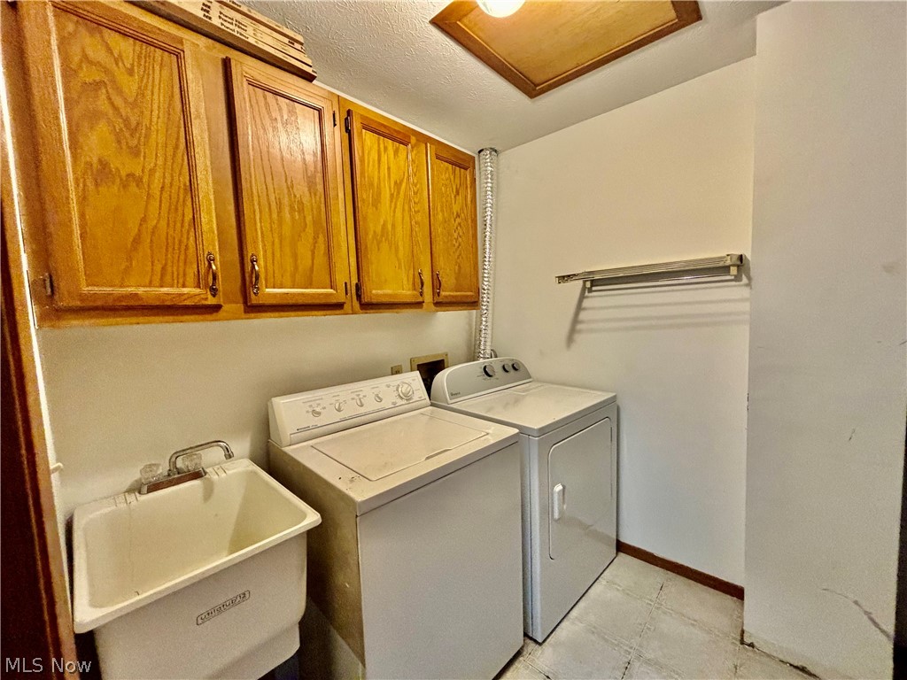 1345 Fox Run Court Youngstown OH 44512