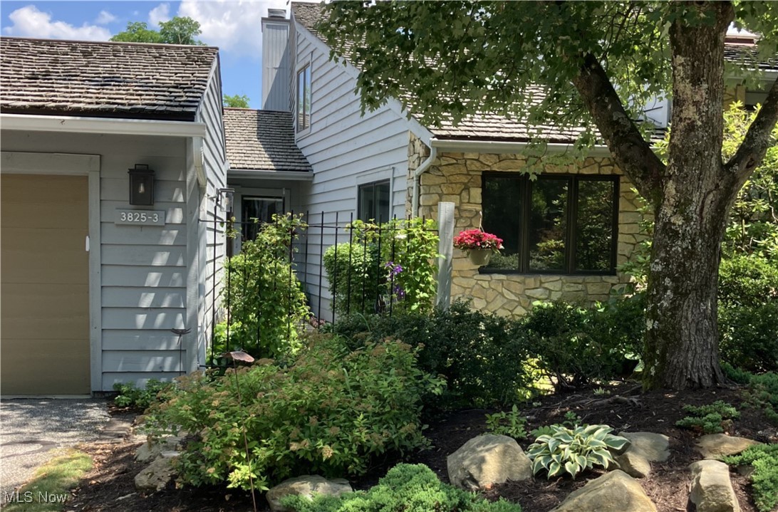 3825-3 Acorn Trail Chagrin Falls OH 44022