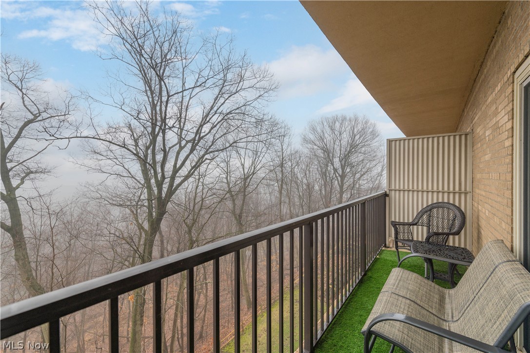 18501 Hilliard Boulevard Rocky River OH 44116