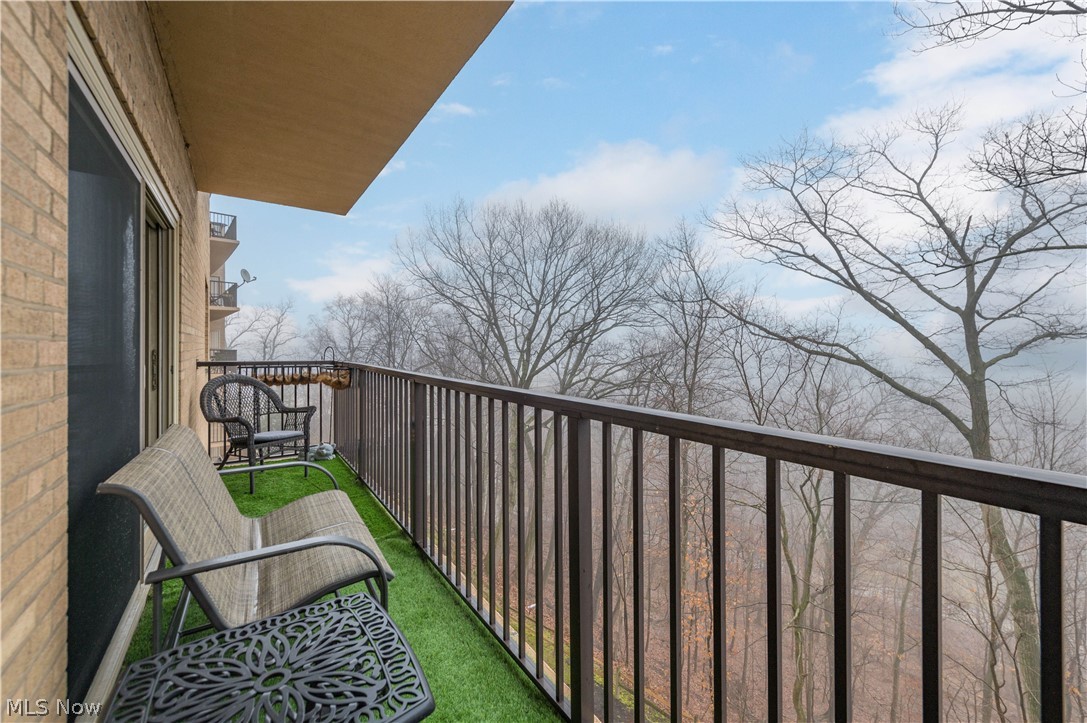 18501 Hilliard Boulevard Rocky River OH 44116