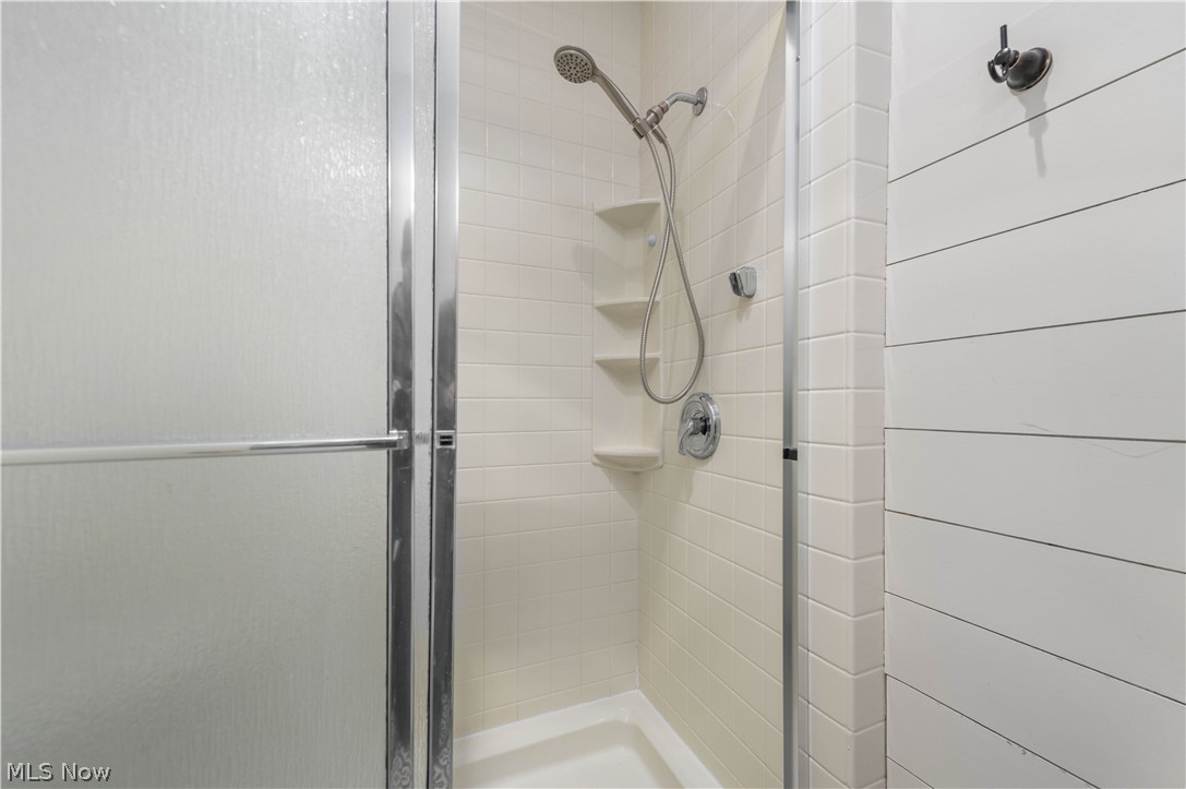 18501 Hilliard Boulevard Rocky River OH 44116