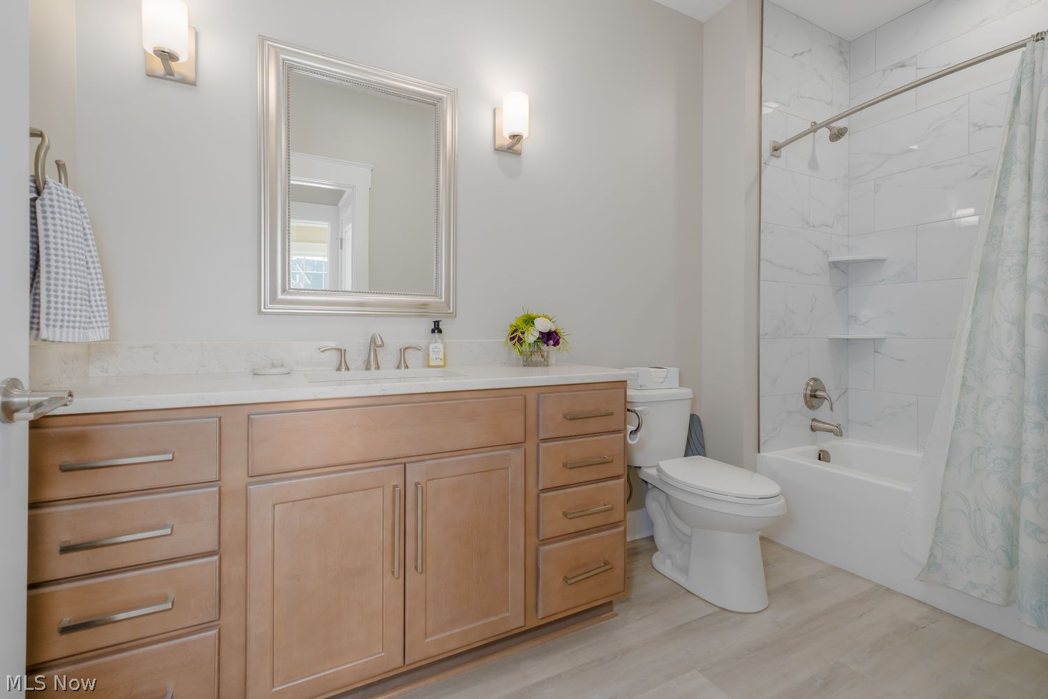5885 Hawks Nest Circle NW Canton OH 44708
