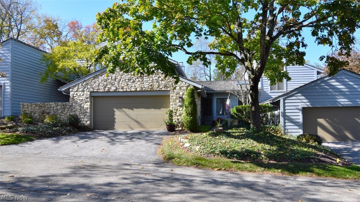 3835 Acorn Trail Orange OH 44022