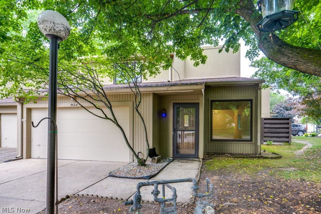9668 Abbeyshire Way Mentor OH 44060
