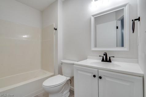 9668 Abbeyshire Way Mentor OH 44060