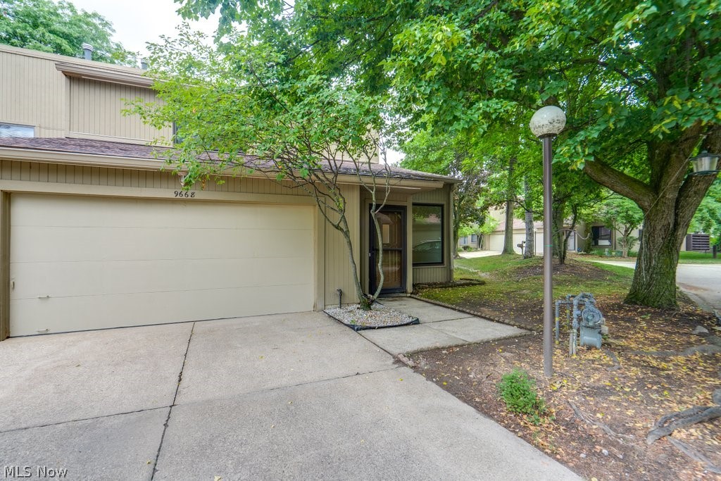9668 Abbeyshire Way Mentor OH 44060