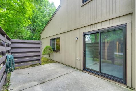 9668 Abbeyshire Way Mentor OH 44060