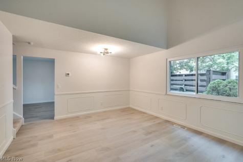 9668 Abbeyshire Way Mentor OH 44060