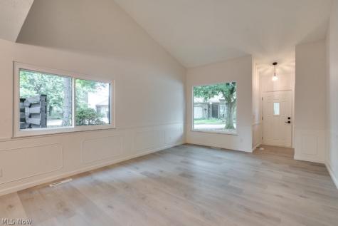 9668 Abbeyshire Way Mentor OH 44060