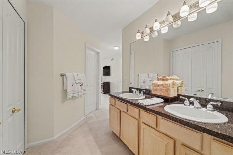 959 Grand View Lane Aurora OH 44202