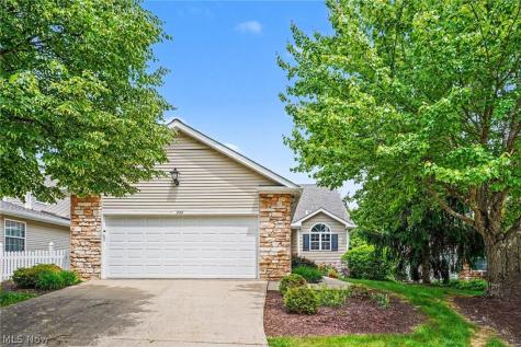 959 Grand View Lane Aurora OH 44202