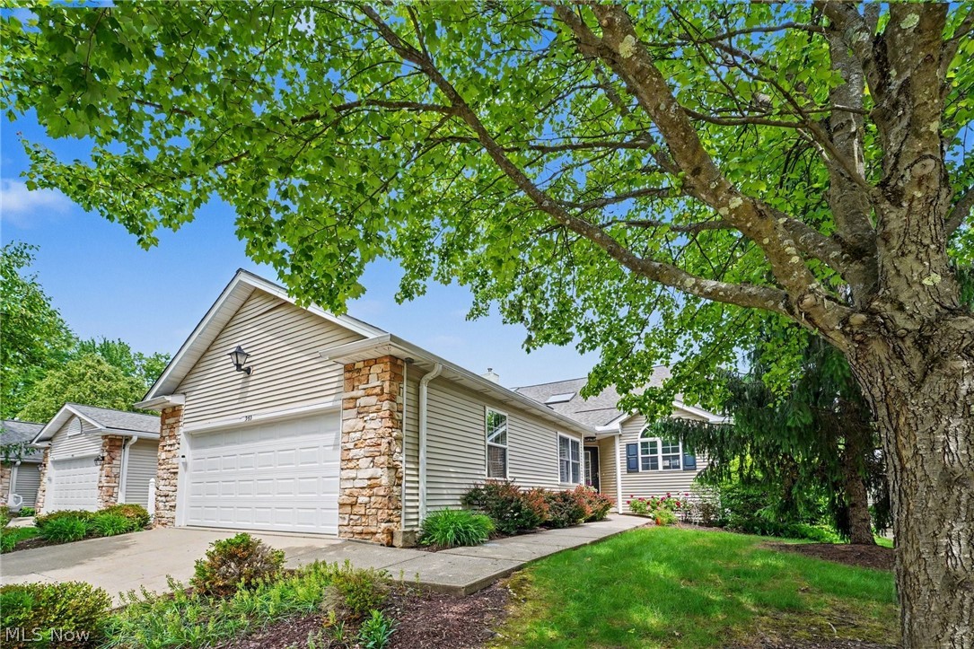 959 Grand View Lane Aurora OH 44202