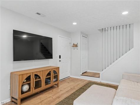 22252 Center Ridge Road Rocky River OH 44116