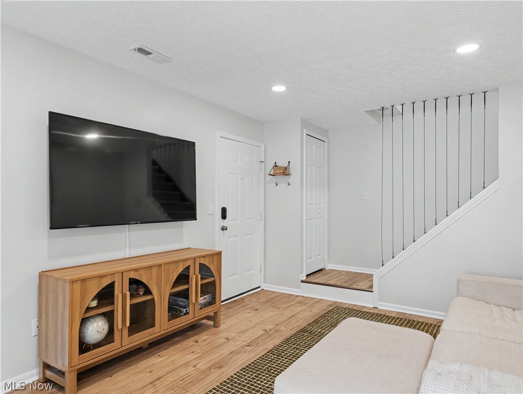 22252 Center Ridge Road Rocky River OH 44116