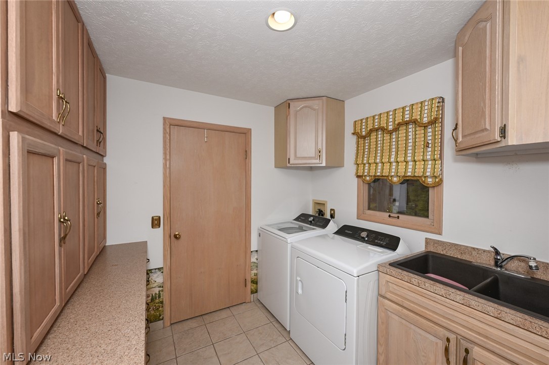9083 Woodcrest Drive Brecksville OH 44141