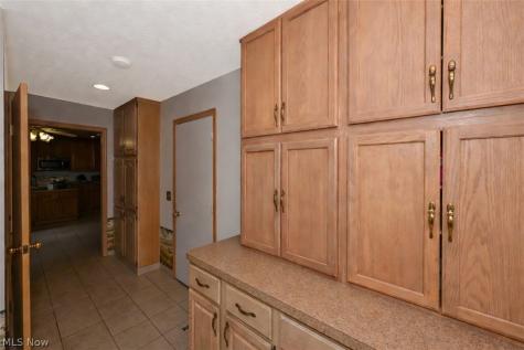 9083 Woodcrest Drive Brecksville OH 44141