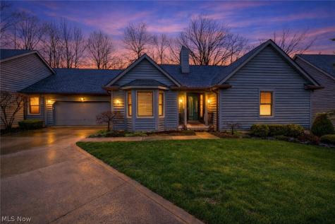 9083 Woodcrest Drive Brecksville OH 44141