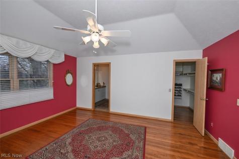 9083 Woodcrest Drive Brecksville OH 44141