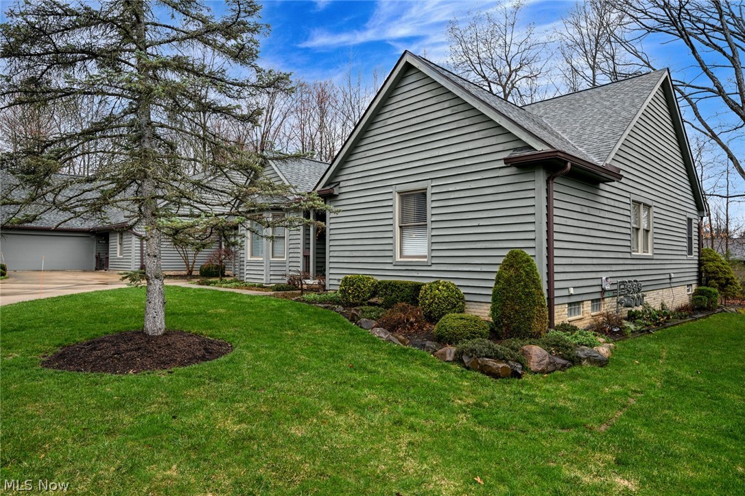 9083 Woodcrest Drive Brecksville OH 44141