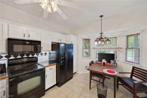 801 Gardenstone Circle Tallmadge OH 44278