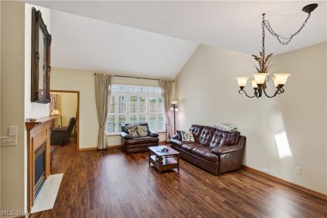 801 Gardenstone Circle Tallmadge OH 44278