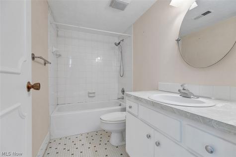 4179 Columbia Road North Olmsted OH 44070