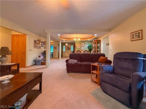 135 Pondview Circle Rittman OH 44270