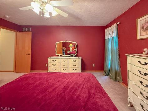 135 Pondview Circle Rittman OH 44270