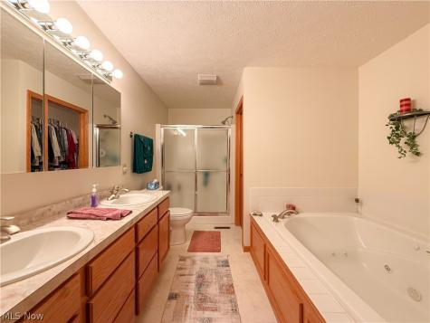 135 Pondview Circle Rittman OH 44270