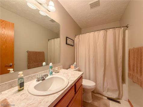 135 Pondview Circle Rittman OH 44270