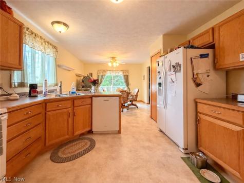 135 Pondview Circle Rittman OH 44270