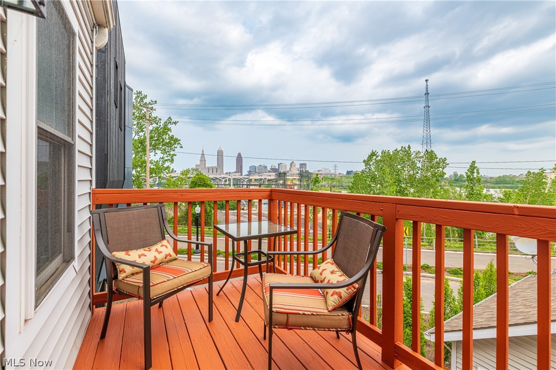2135 W 6th Street Cleveland OH 44113