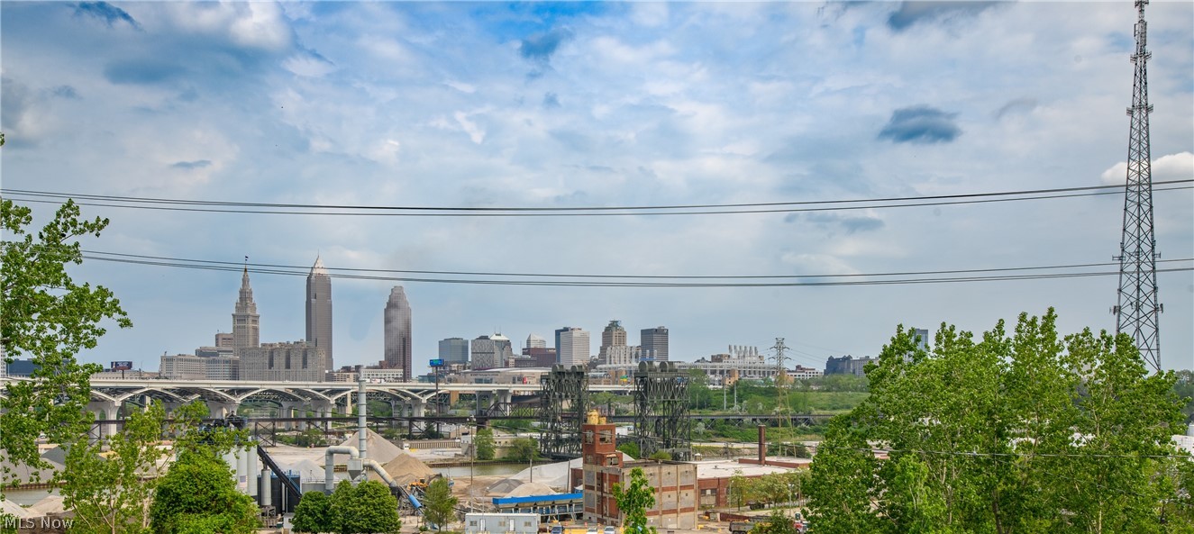 2135 W 6th Street Cleveland OH 44113