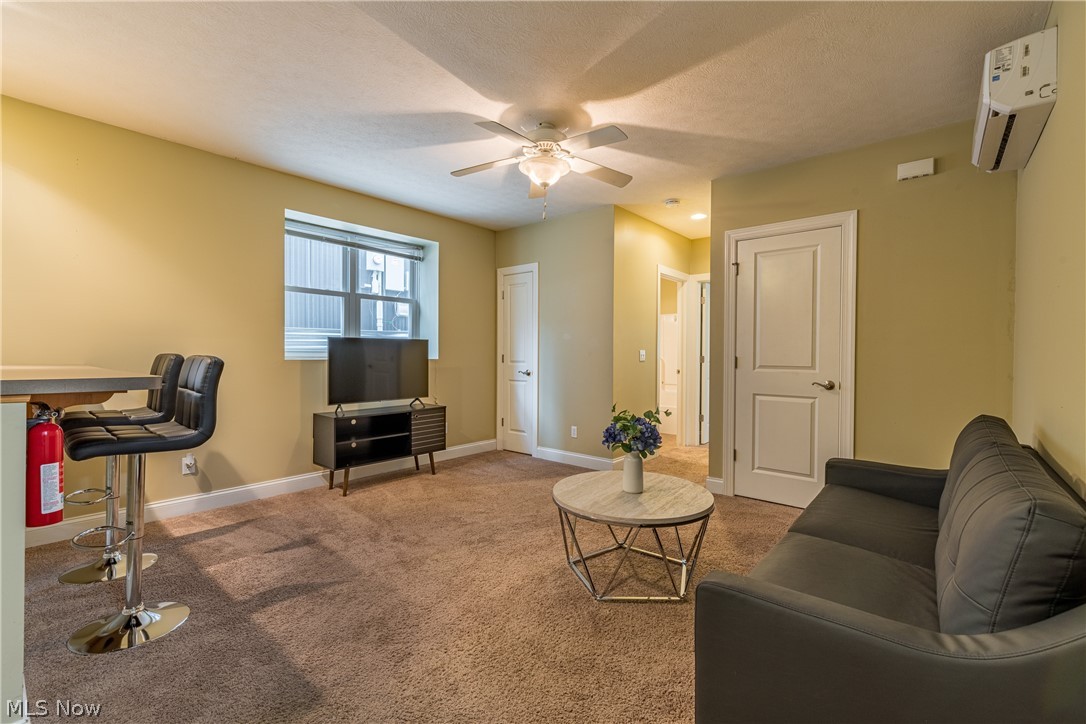 2135 W 6th Street Cleveland OH 44113