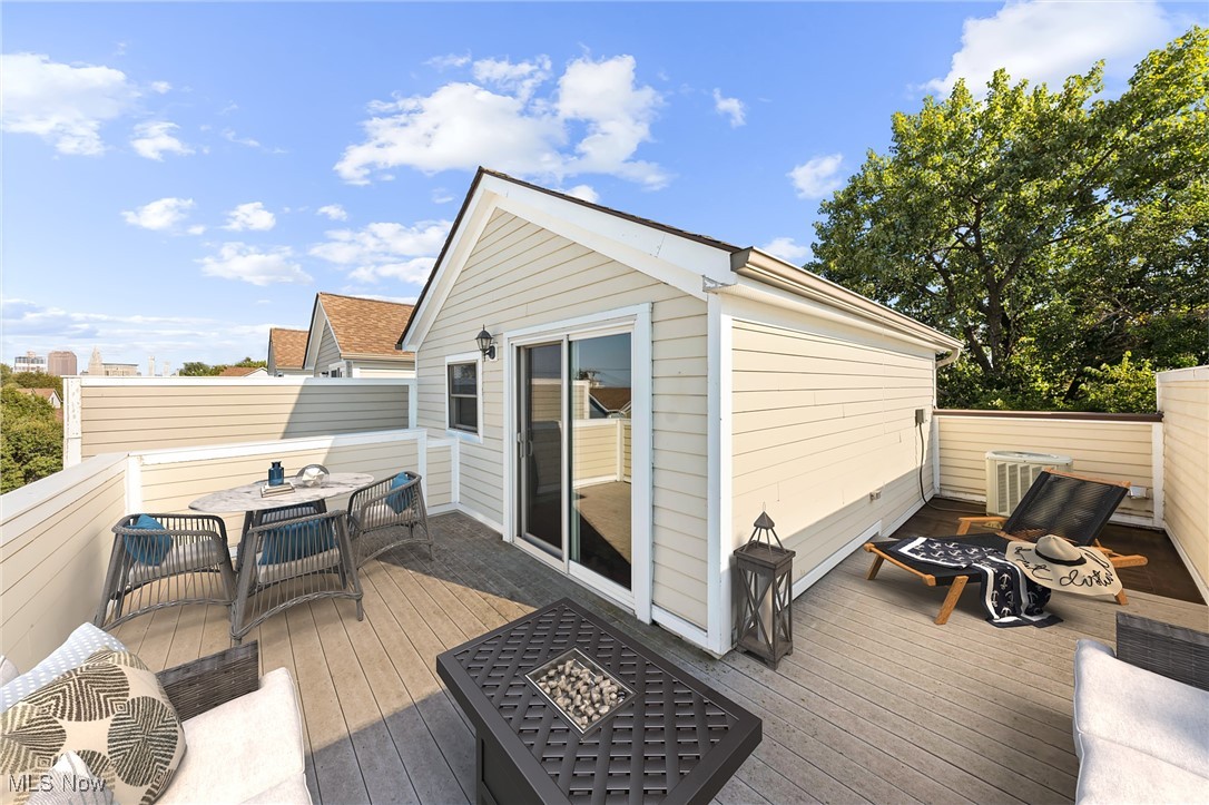 1338 W 54 Street Cleveland OH 44102