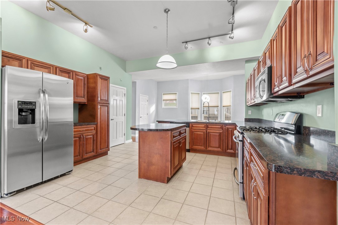 1338 W 54 Street Cleveland OH 44102