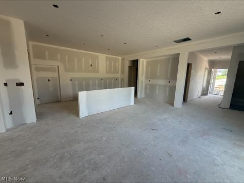 2073 Glenmont Drive Brunswick OH 44212