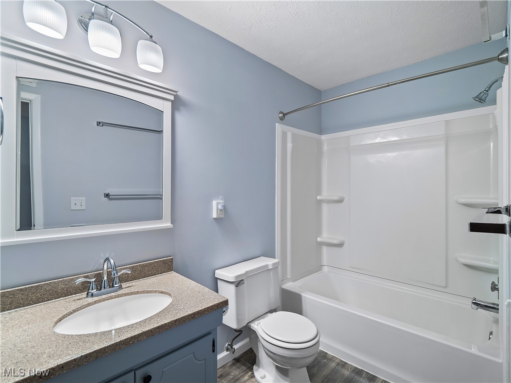 216 Moore Road Avon Lake OH 44012