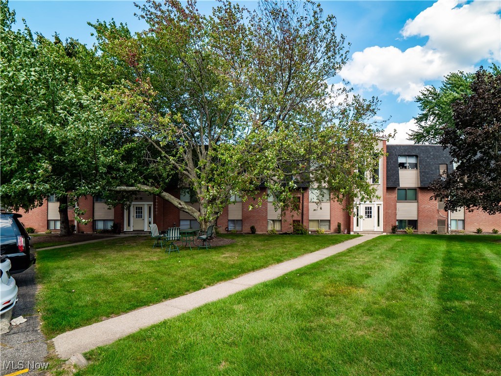 216 Moore Road Avon Lake OH 44012